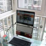 Ergonomic Laptop Stand Made From a Coat Hanger